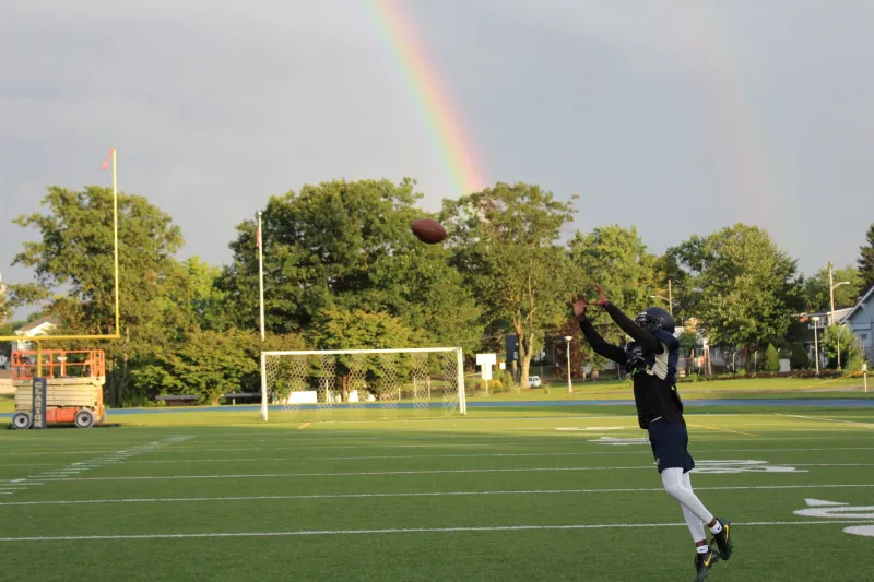 Own the Ball: How Elite Flankers Take Responsibility for Every Catch, Regardless of Quarterback Precision